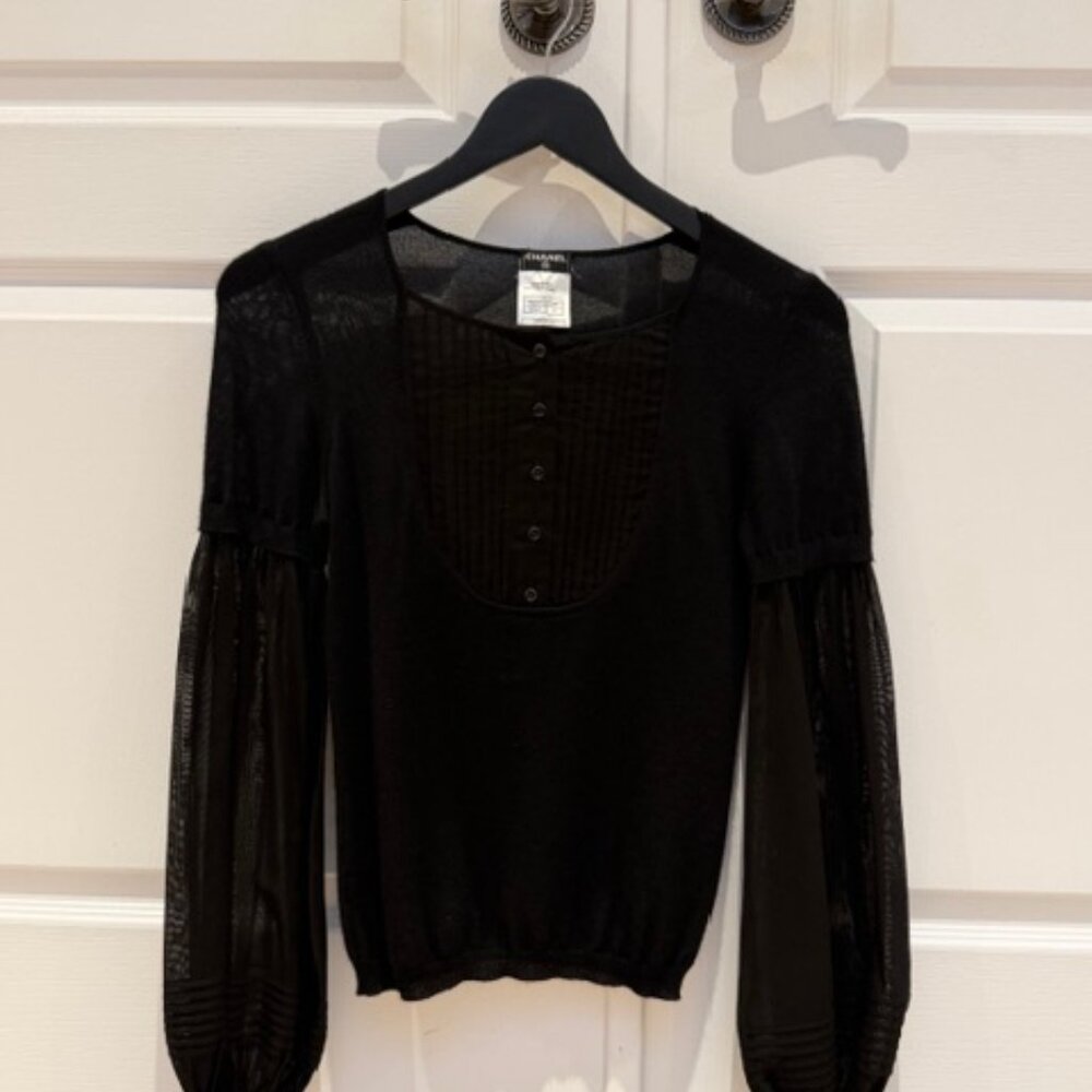 CHANEL Sweater 100% Authentic - Picture 10 of 16